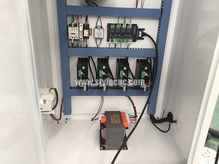 步進(jìn)電機(jī)