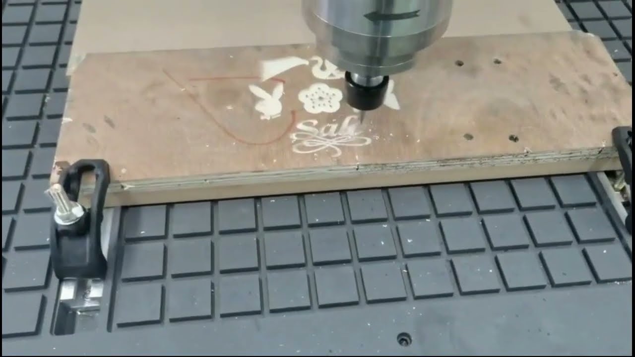 經(jīng)濟(jì)實(shí)惠的數(shù)控雕刻機(jī)出售 4x8 真空工作臺 經(jīng)濟(jì)實(shí)惠的數(shù)控雕刻機(jī)出售 4x8 真空工作臺